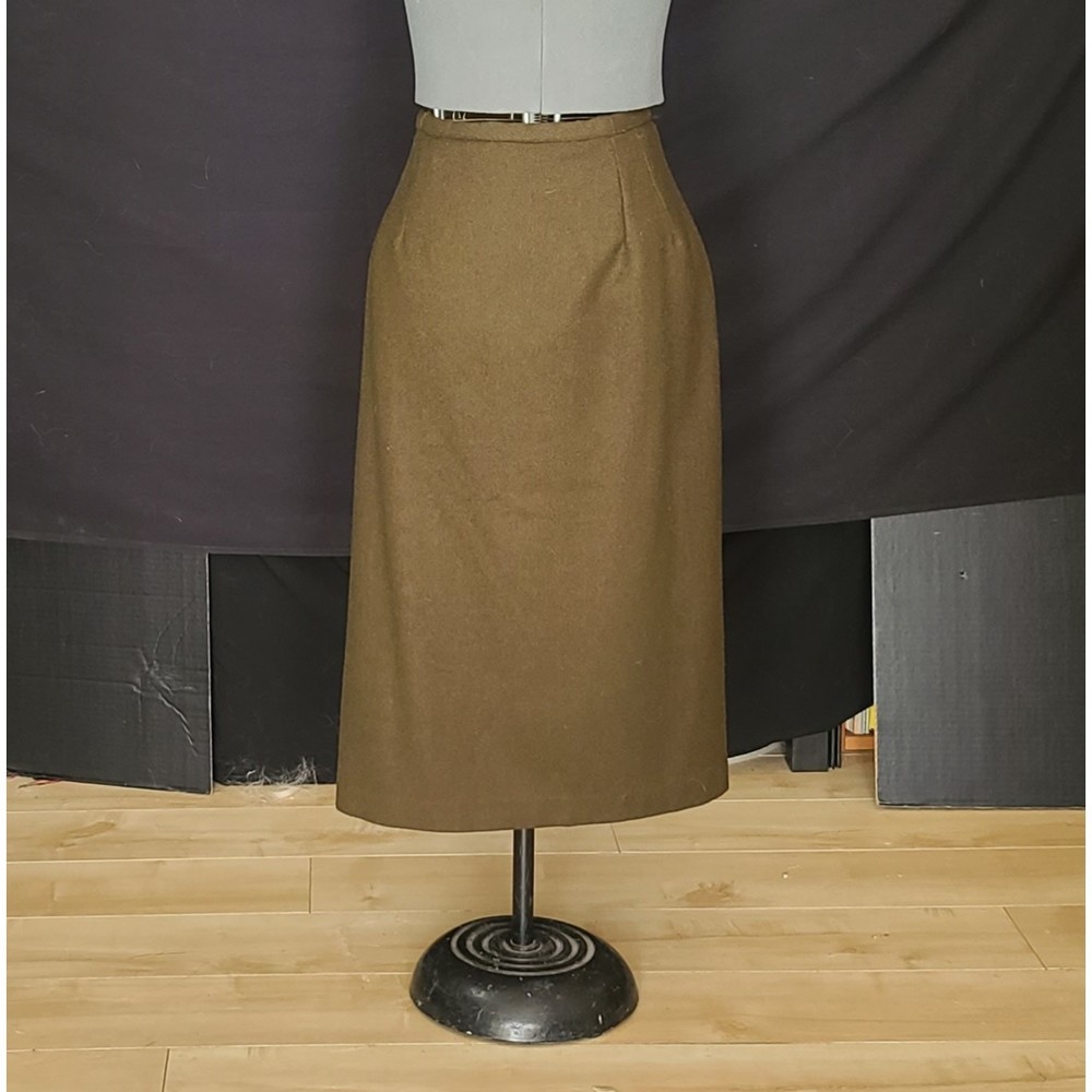 Brown Calf-Length Wool Skirt By Sag Harbor Size 14